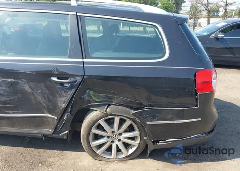 2010 Volkswagen Passat Komfort from USA, damaged, VIN WVWXM7AN4AE090862